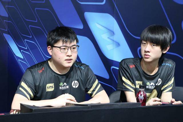 Uzi在TL比赛中险胜，出色发挥引发热议！的简单介绍-爱游戏